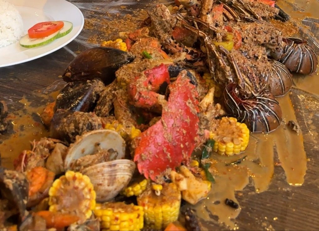 Seafood Tumpah di Barelo, Swiss-Belinn Luwuk